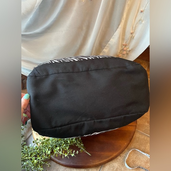 Jansport Animal Print Tote - Picture 5 of 9